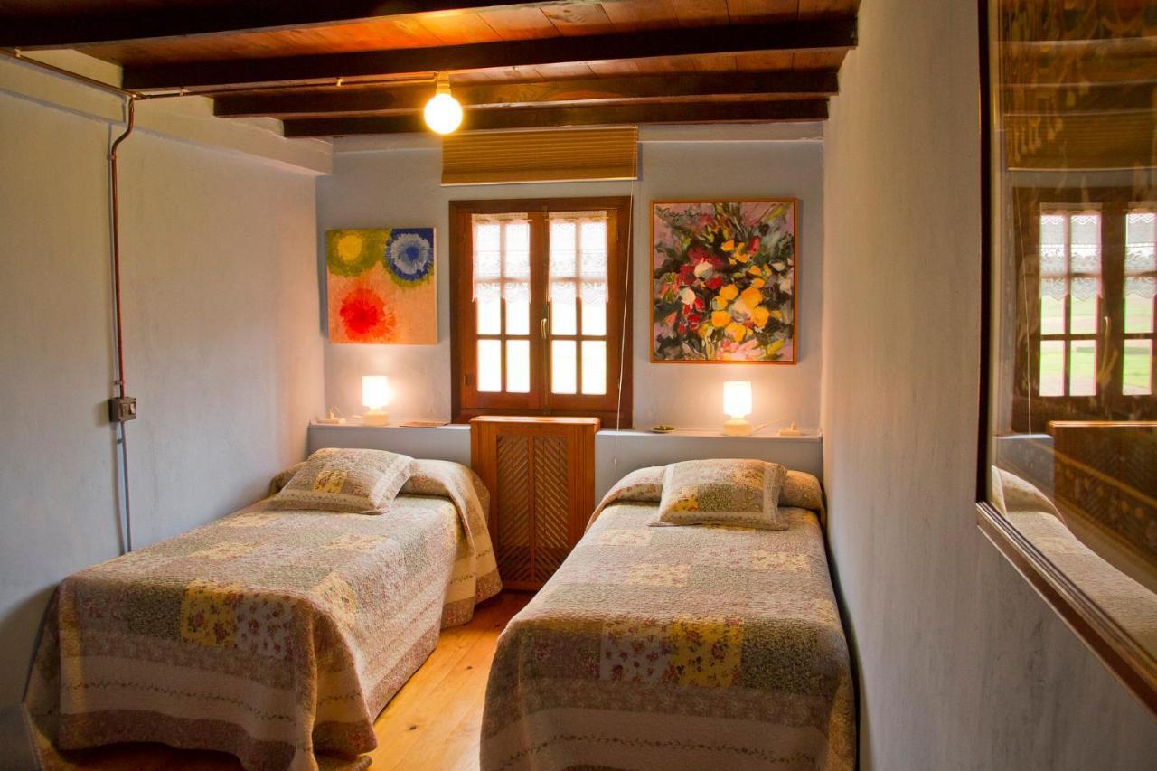 Casas Rurales Pradina I Y II Луанко Екстериор снимка